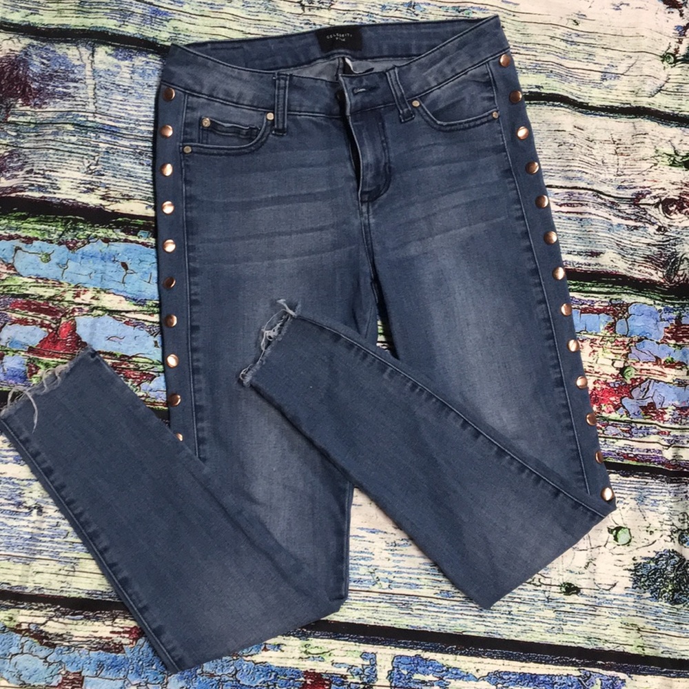 Celebrity Pink Mid Rise Ankle Skinny Jeans Size 5